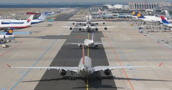 Grünen-Wähler fliegen laut Umfrage am meisten; AfD-Wähler am wenigsten!
