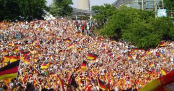 Mainstream-„Experte“: AfD hat WM-Fans die Freude an Schwarz-Rot-Gold vermiest