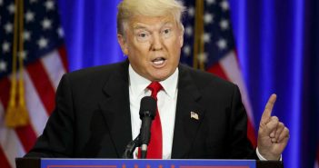 „Nicht Sie! Sie sind Fake News!“ Trump weist Lügenpresse in die Schranken
