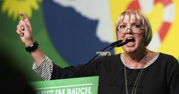 Claudia Roth vergleicht Wagenknecht mit Trump