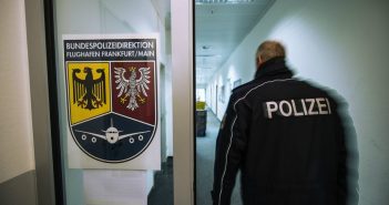 AfD Paderborn heuert ehrenamtliche Rückführungslotsen an