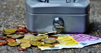 Sparda-Bank nimmt (fast) keine Münzen mehr an.
