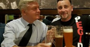 Pegida schafft den Spagat zwischen AfD, Poggenburg und Freien Wählern – und betont die Überparteilichkeit