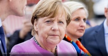 Merkel umgekippt, unterstützt jetzt Syrien-Bombardierung & Maas beschuldigt Russland Angela Merkel