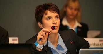 Shitstorm zwang MDR zur Absetzung einer Talkrunde über das N-Wort Frauke Petry