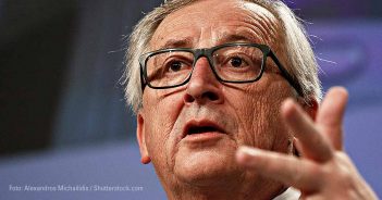 Junckers krasser Besoffski-Auftritt beim NATO-Gipfel in Brüssel (Video)