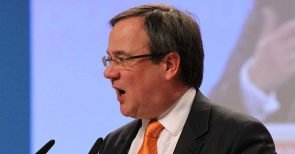 Armin-the-Ripper (CDU): Kampf gegen AfD „bis aufs Messer“!