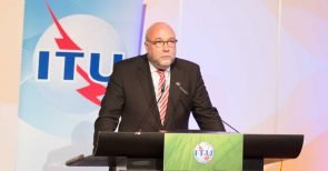 Absurder Neokolonialismus: SPD, Linke und Grüne verbieten Zitieren von politisch unkorrektem Afrikaner