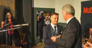 «Helden des Widerstandes»: Tommy Robinson und Gernot Tegetmeyer