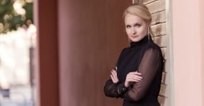 Schöne des Monats _ Anastasija Koren