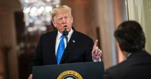 Inside Trump: Fakten, Fake News und Enthüllungsprosa