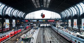 Der Staat als Wegelagerer und Straßenräuber – Einzig Eisenbahnen unter Christbäumen kommen pünktlich an