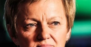 Renate Künast: „Drecksau ist Drecksau“. Grünenpolitikerin fordert Knast für (rechte) Beleidiger