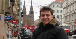 Kantersieg für Komiker und Serienstar Selenskyj bei ukrainischen Präsidentschaftswahlen