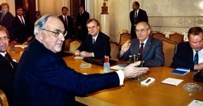 Geschichte einer enttäuschten Liebe: Horst Teltschik zur Russland-Politik