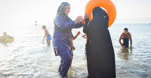 Syrische Asylantin klagt gegen Burkiniverbot – Deutsche Justiz unterwirft sich