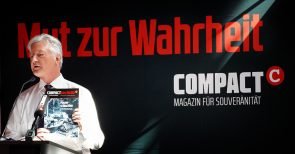 „Abschlussreferat, Freispruch für Deutschland“ (Video): Jürgen Elsässer auf der Geschichtskonferenz von COMPACT