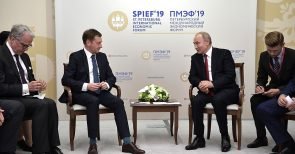 Der Osten leuchtet: Kretschmer lädt Putin nach Sachsen ein