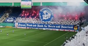 „Für Verein und Vaterland“: Rostocker Fans trotzen dem modernen Fußball