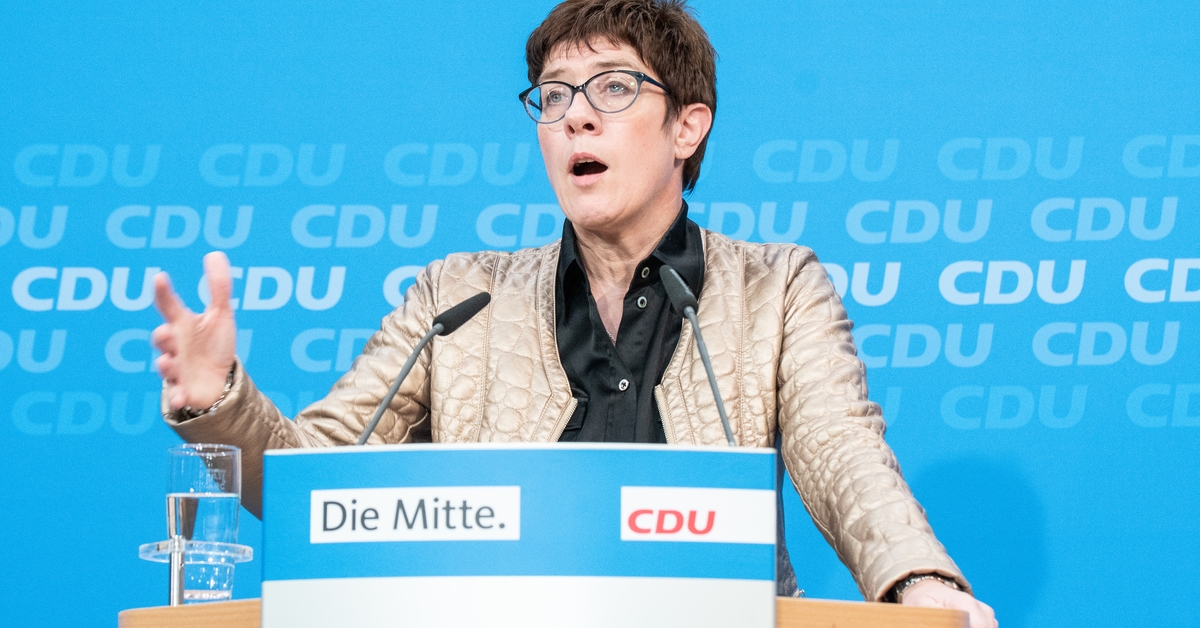 Kramp-Karrenbauer: Bundeswehr wird durch Klimawandel bedroht.