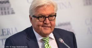 #HierWirdGeimpft: Steinmeier bittet an Berliner Schule zur Nadel