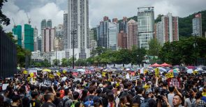 Die Achillesferse des Roten Drachens: Farbenrevolution in Hongkong