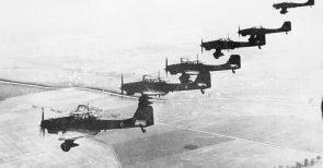 Vom Polenfeldzug zum Weltkrieg: Strategie, Improvisation und Chaos