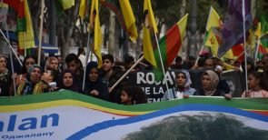 Straßenschlachten zwischen Türken und Kurden in NRW – Russen und Assad-Armee rücken in Nordsyrien vor