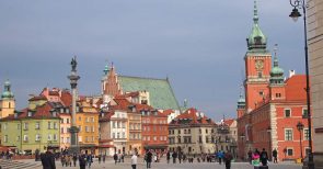 COMPACT-TV aktuell: Nationalkonservative gewinnen Wahl in Polen Altstadt von Warschau