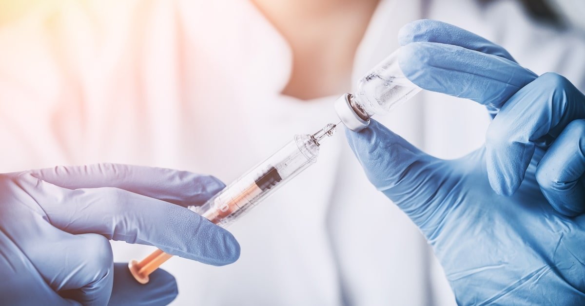 Schwere Nebenwirkungen: Firma aus dem Gates-Netzwerk muss Impfstoff-Studie beenden