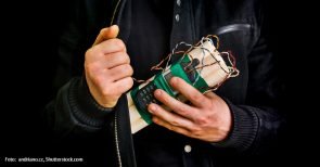 Utes Morgenmagazin, 20.11.: Einsatz von Sprengstoff gegen Ungläubige und Juden