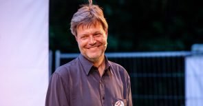 Habeck: Die Schimpfkanonade des Grünen-Vorsitzenden gegen Trump ist dumm und entlarvend