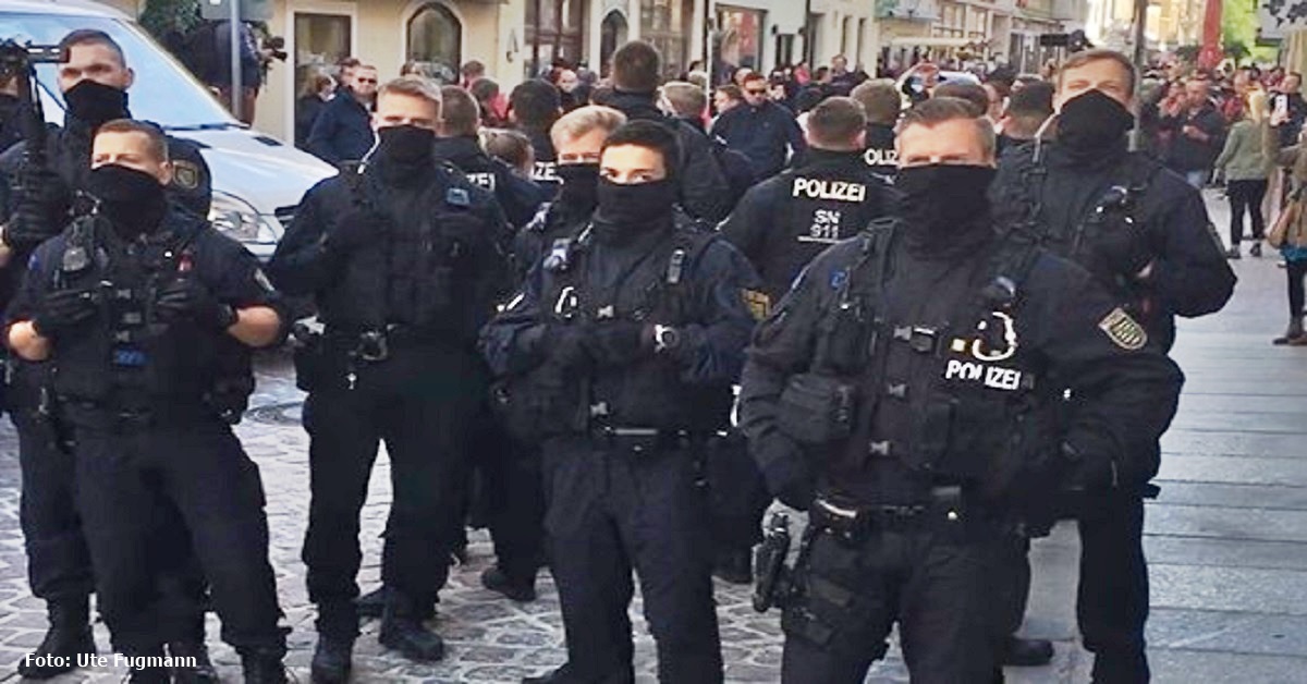 Utes Morgenmagazin, 4.5.: Gewalt bei Pirna-Demo – 20 Polizisten ringen Behinderten nieder