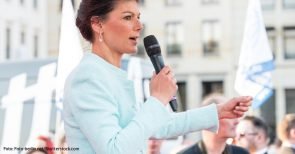 Anne Will: Böse Rechte auf den Hygienedemos? Sahra widerspricht – und attackiert Bill Gates!