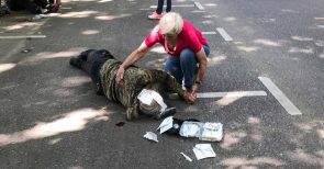 Antifa-Prozess in Stuttgart: DNA-Spuren an Handschuhen gefunden
