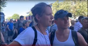 Riesenerfolg: Zehntausende auf Anti-Coronadiktatur-Demo in Berlin