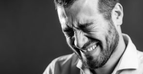 Wenn die Gelenke Kummer machen – endlich wieder schmerzfrei leben?sponsored Wenn die Gelenke Kummer machen – endlich wieder schmerzfrei leben?