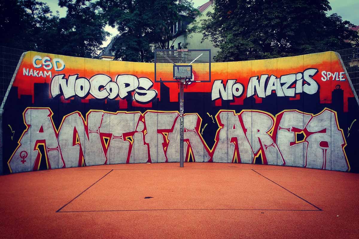 Antifa-Graffiti-Leipzig-Connewitz.jpg