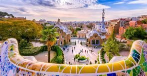 Magische Häuser: Die Architektur von Steiner, Gaudi, Hundertwasser