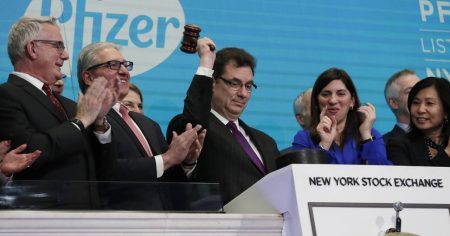 Ein Schuss pro Jahr: Pfizer-Chef fordert Impf-Abo
