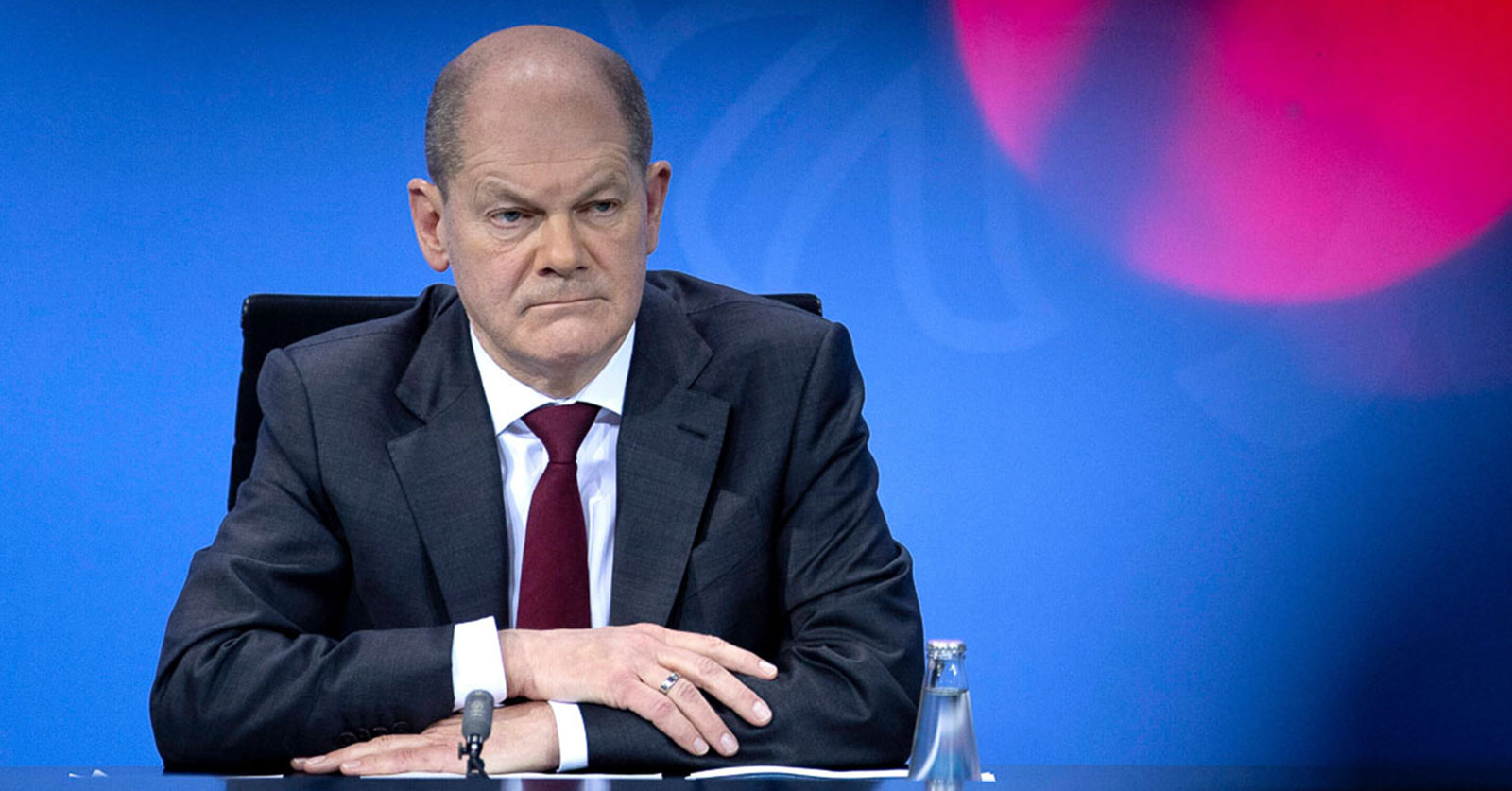 Trump-Effekt am 23. Februar? AfD steigt, Scholz fällt