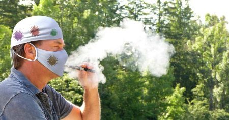 Auch ohne Pflicht: Mehrheit will Mundschutz weiter tragen Mundschutz rauchen