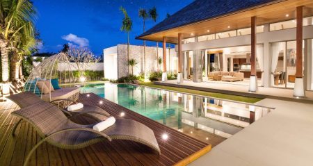 Bevölkerung friert. Establishment in Saus und Braus