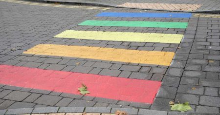 Bonn gendert Zebrastreifen auf Straßen Zebrastreifen