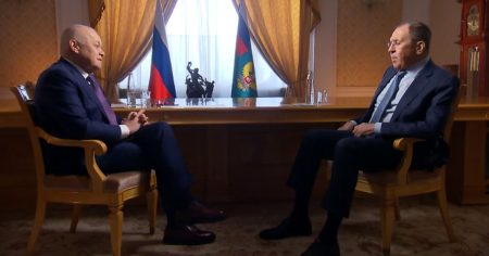 Lawrow: „Der Westen versinkt im Morast“