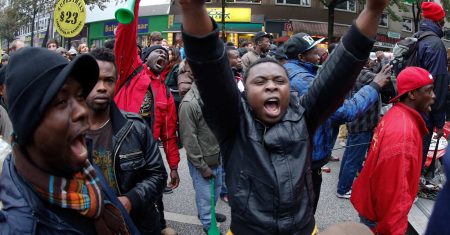 Jung, männlich, aggressiv und geil