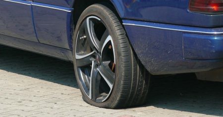 Klima-Terroristen: Reifenschlitzen statt Kleben