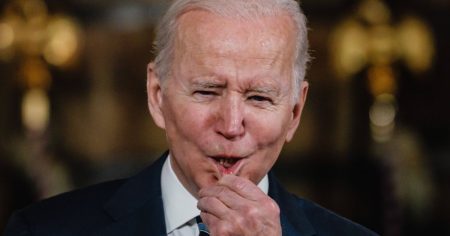 „Charismatisch wie Omas Tapete“