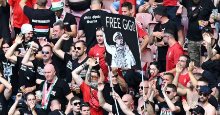 BRD siegt auf dem Rasen, Ungarn auf den Rängen