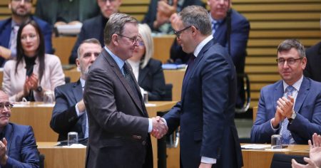 Thüringen: Linke verhilft CDU-Voigt zur Macht